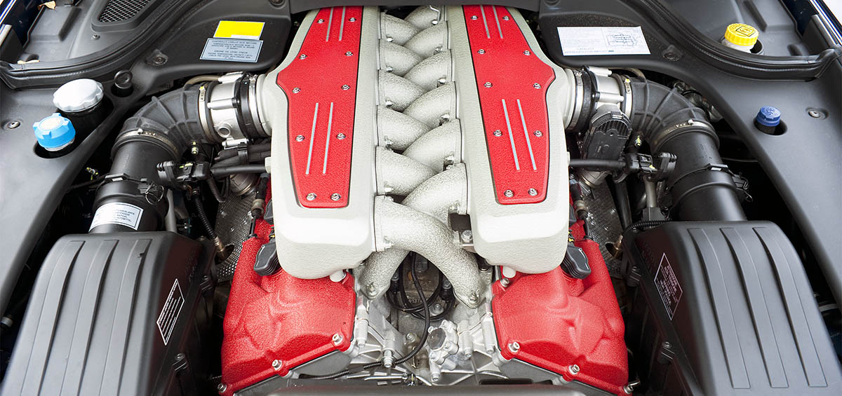 Clean engine of the car
