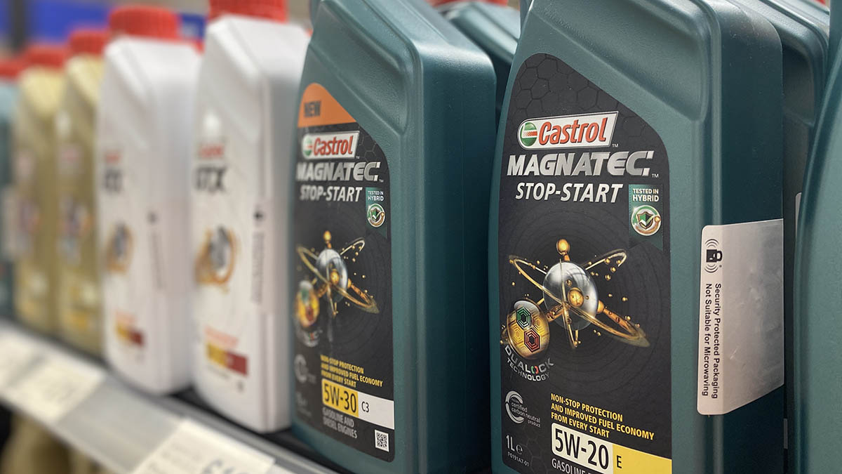 Engine oils Castrol